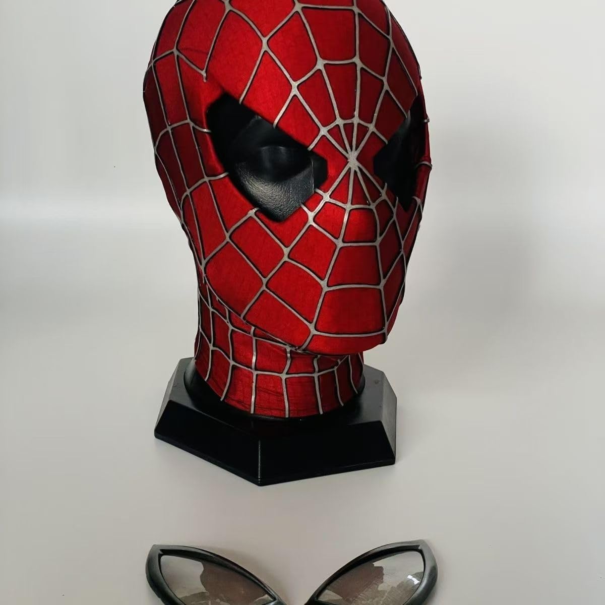 YONTYEQ red web hero mask helmet side view collectible display