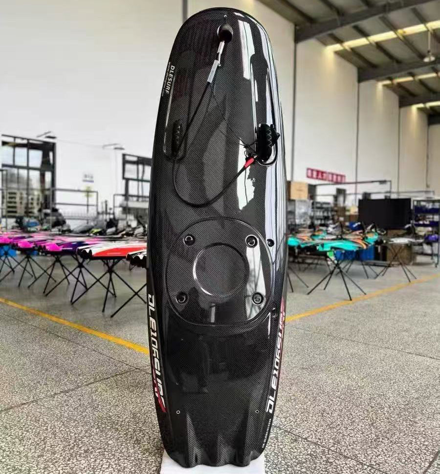 YONTYEQ DLE Jetboard – side profile on water